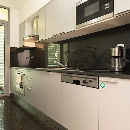 Monumental Garden Loft By Rent-a-key * Funchal