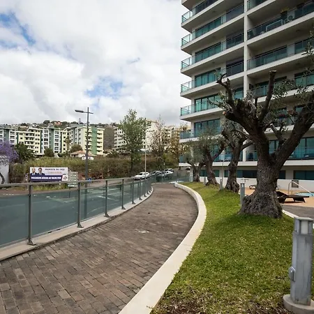 公寓 Monumental Garden Loft By Rent-a-key *