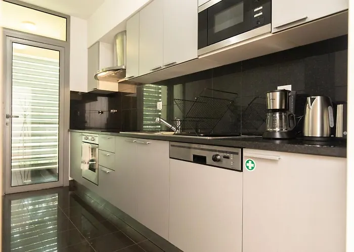 Monumental Garden Loft By Rent-a-key * Funchal (Madeira)